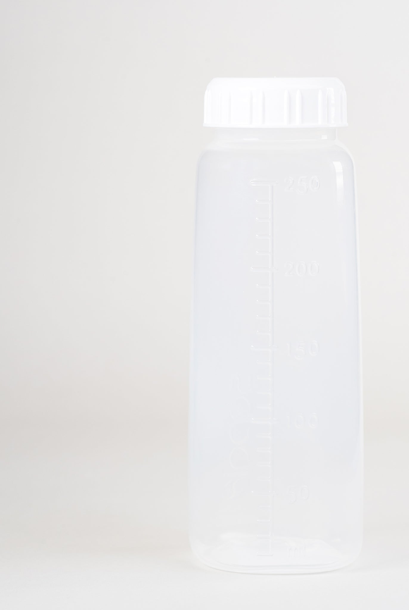 Sepal 250ml Baby Bottle and Sepal white cap