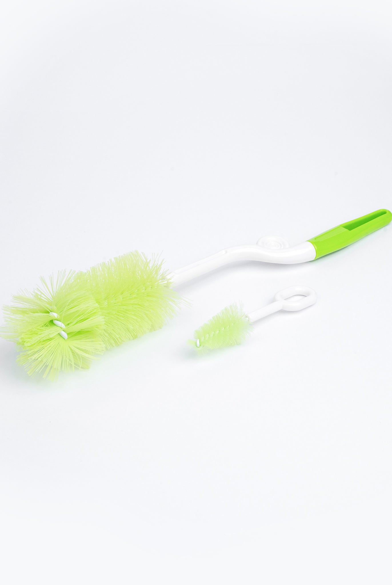 Sepal bottle brush and teat cleaner